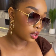 Hollow Metal Frame Sunglasses