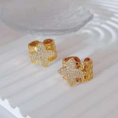 Chunky gold plated copper full diamond clover finger rings