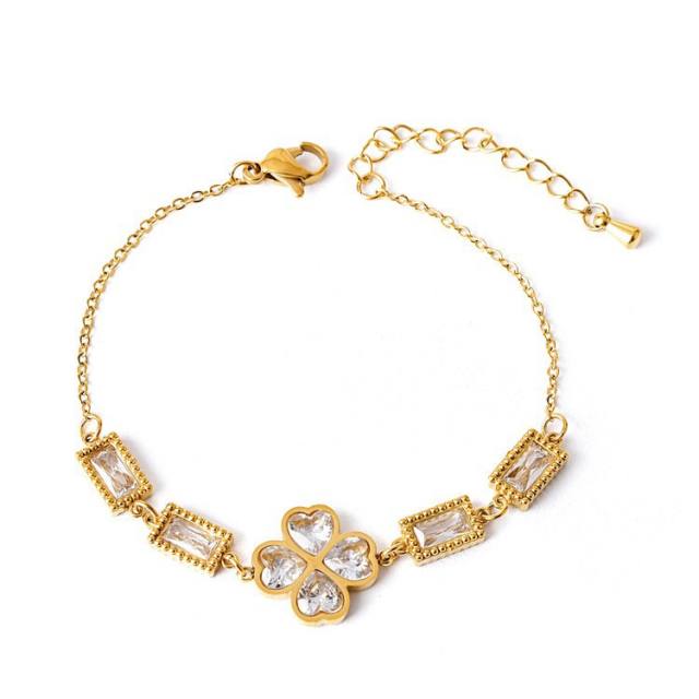 Delicate five petal flower clover cubic zircon emerald stainless steel bracelet