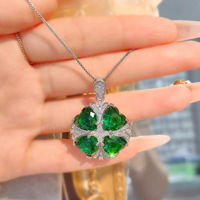 Luxury Heart-shaped Four-leaf Clover Pendant Necklace Flower Ring Emerald Diamond Earrings set