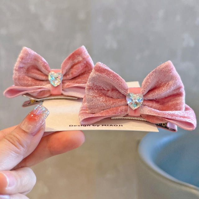 Sweet velvet bow diamond heart hair clips set for kids 2pair set
