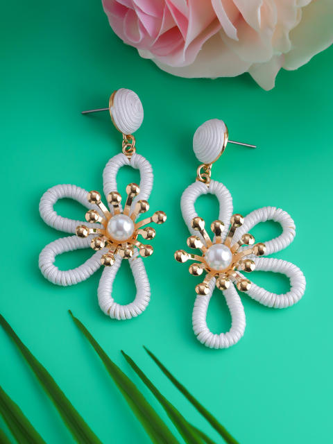 Hand-woven thread petal earrings colorful flower earrings