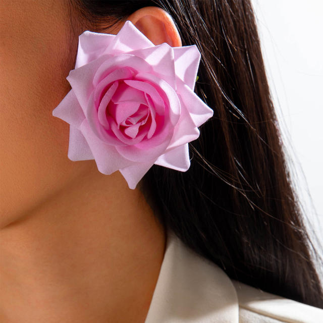 Fashion pink color fabirc flower holiday earrings collection