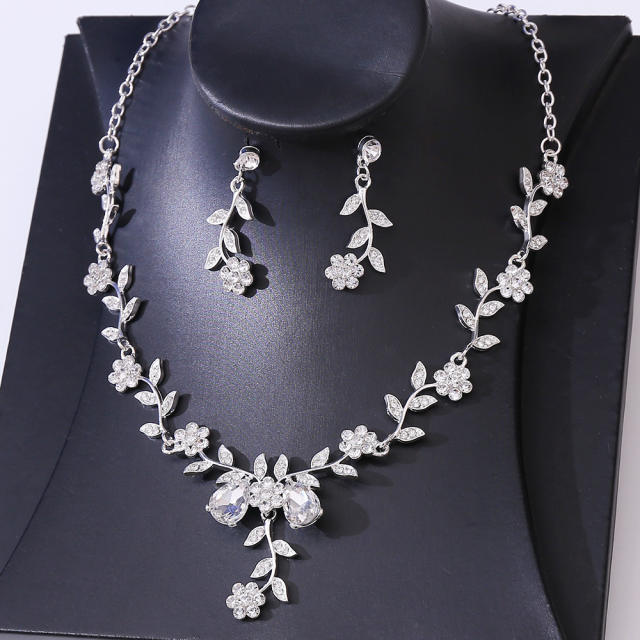 Bridal Wedding Accessories Two-Piece Set Fine Rhinestone Flower Necklace Earrings suit Party Dress Accessories suit