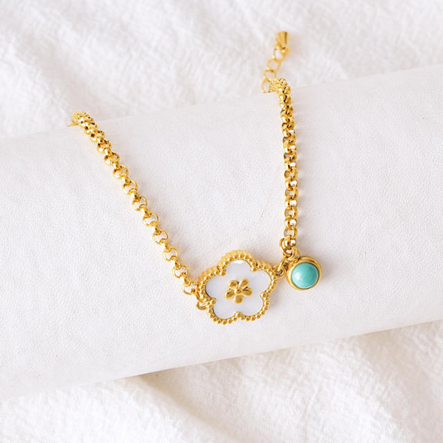Classic five petal mother shell flower turquoise stone stainless steel chain bracelet