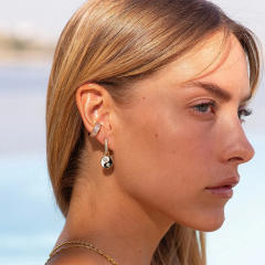18KG rhinestone stainless steel ear cuff