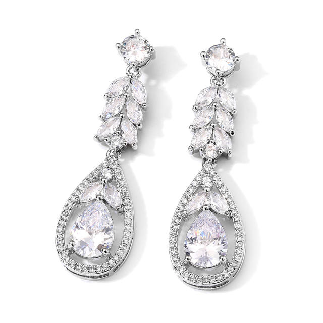 Elegant Light Luxury Long Tassel Earrings Women's High-end Water Drops Zircon Bridal Earrings