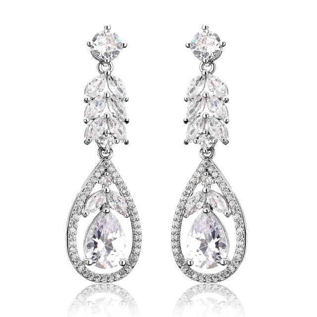 Elegant Light Luxury Long Tassel Earrings Women's High-end Water Drops Zircon Bridal Earrings