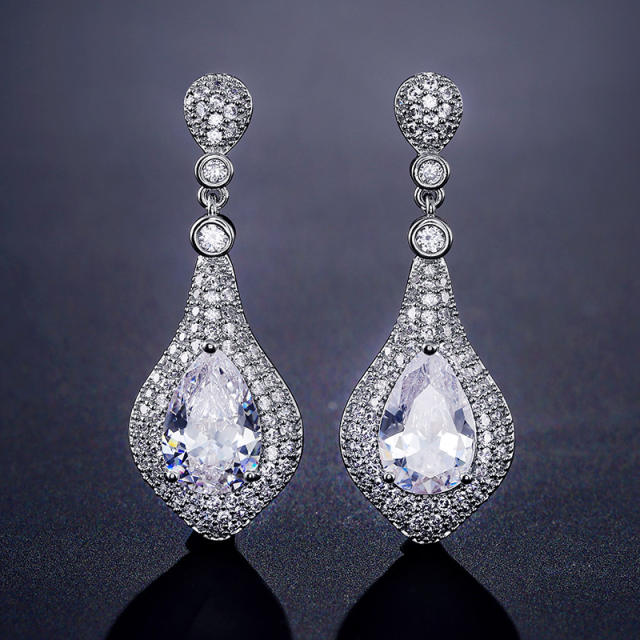 Elegant Light Luxury Heavy Industry Full Set Zircon Earrings Women's Fashion All-match Bridal Wedding Dress Earrings