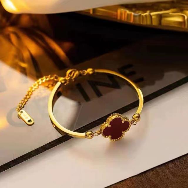 Four-leaf Clover Titanium Steel Bracelet
