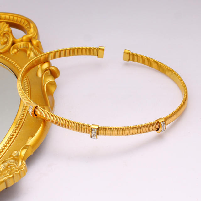Titanium steel personality suit elastic thread rhinestone bracelet collar set