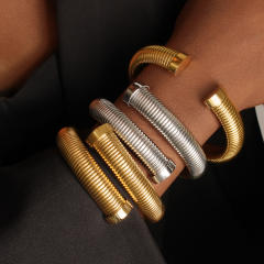 Chunky titanium steel opening bangle earrings stacked Choker jewelry set