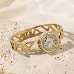 Stainless Steel Bracelet Chain Watch Hollow-out Diamond Temperament Girl's watch
