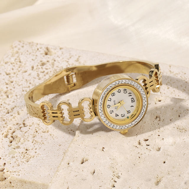 Stainless Steel Bracelet Chain Watch Hollow-out Diamond Temperament Girl's watch