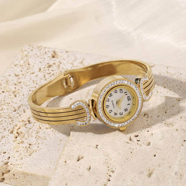 Stainless Steel Bracelet Chain Watch Hollow-out Diamond Temperament Girl's watch
