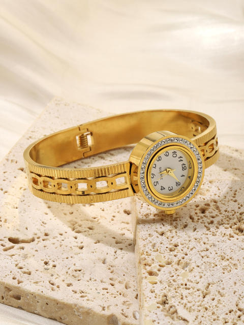 Stainless Steel Bracelet Chain Watch Hollow-out Diamond Temperament Girl's watch