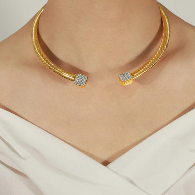 Easy match personalized titanium steel gold-plated diamond-embedded simple choker necklace