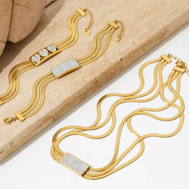 Fashion multi-layer chain stainless steel love heart diamond bracelet