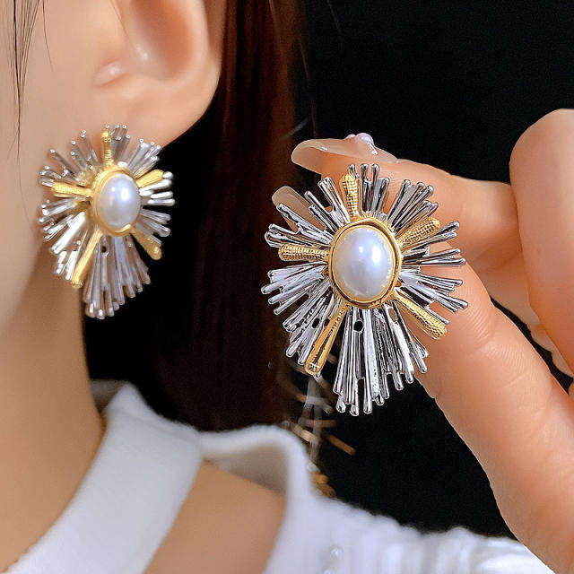 Mix color unique bigger pearl bead leaf shape copper earrings