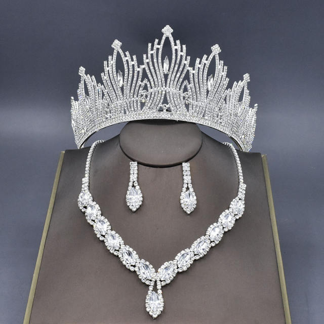 Delicate diamond wedding hair crown necklace set