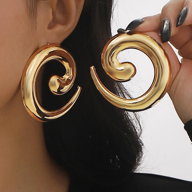 Exaggerated design sprial shape earrings chunky earrings