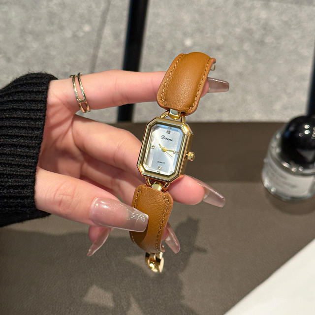 TikTok Little Red Book Hot Square Belt High Sense Women's watch