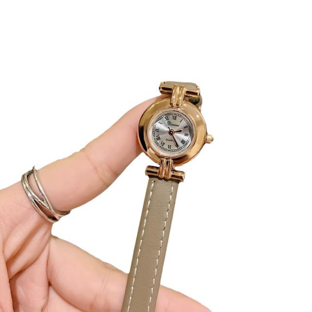 New small gold watch light luxury retro small dial women's watch steel band watch