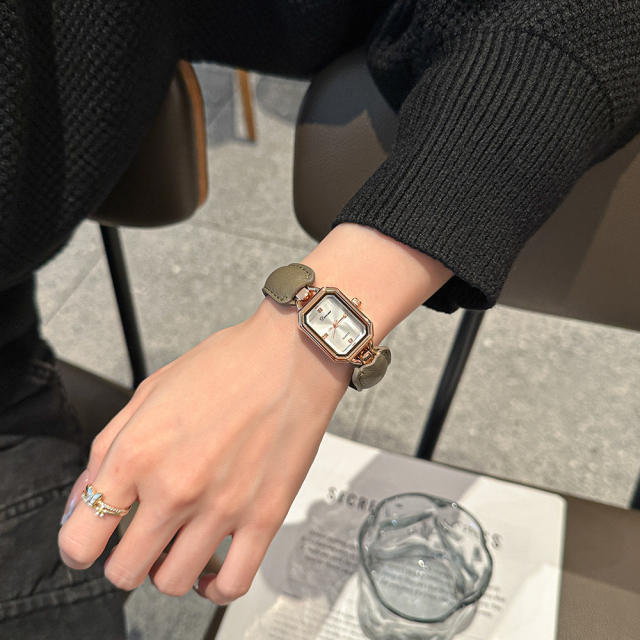 TikTok Little Red Book Hot Square Belt High Sense Women's watch