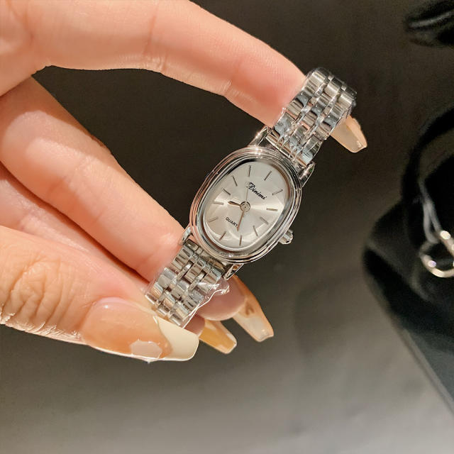 Luxury stainless steel band oval shape small dial watch for women