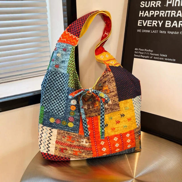 2025 Spring Ethnic Style Floral Patchwork Shoulder Bag Lazy Style Large Capacity Floral Square Tote Bag for Women