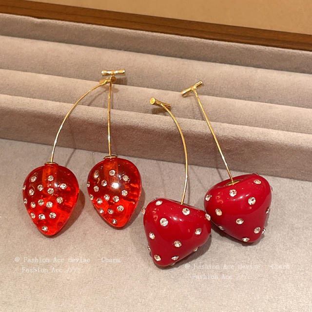 Steel Needle Strawberry Resin Diamond Earrings