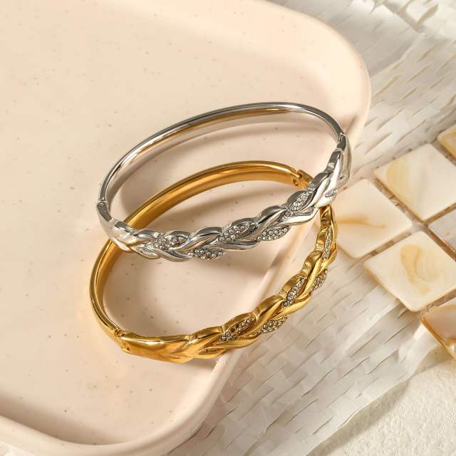 18K Gold plated twisted design stainless steel bangle diamond bangle