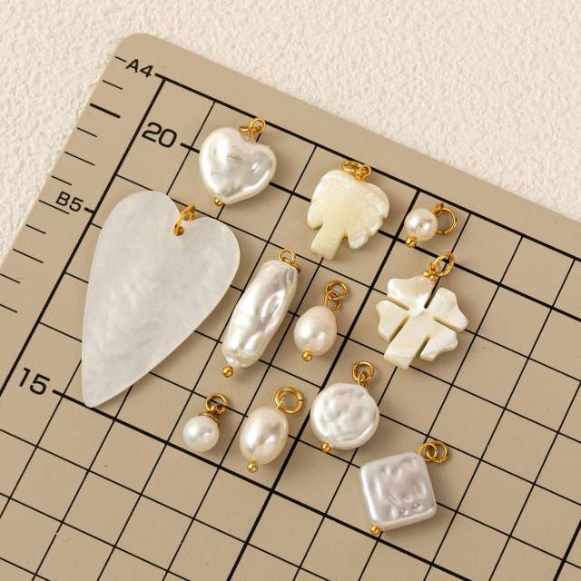 Stainless Steel DIY Pearl Shell Pendant Necklace Vacuum Plating 18K Gold