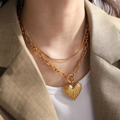 18KG chunky heart pendant stainless steel necklace