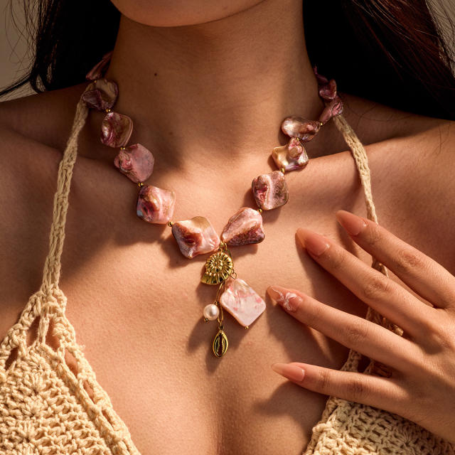 Beach style pink shell beaded stainless steel conch pearl pendant necklace