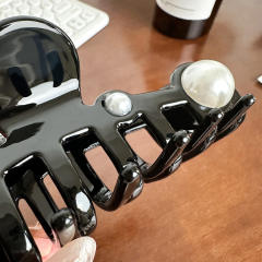 Oversized Acetic Acid Pearl Hairpin All-match Hair claw clips