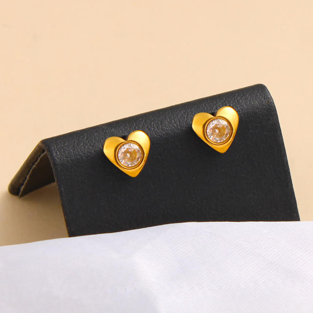 Simple diamond hearat stainless steel studs earrings