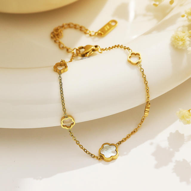 Elegaant five petal flower mother shell stainless steel bracelet