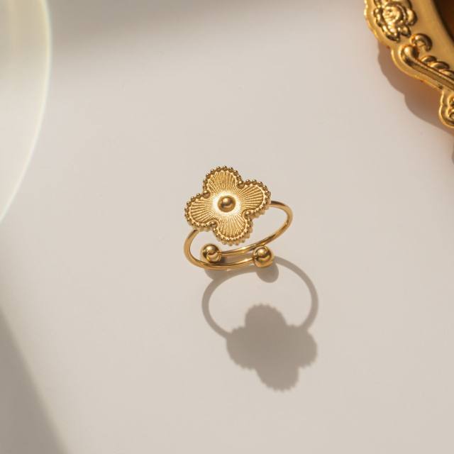 New Four-Leaf Clover Titanium Steel Ring