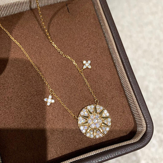 Dot Diamond Four-leaf Clover Full Diamond Sun Astrolabe copper necklace