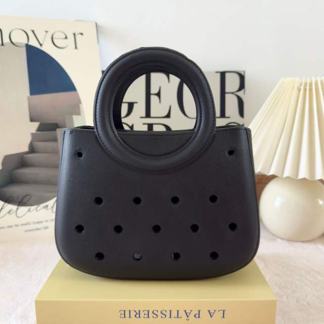 New ladies handbag cartoon love fashion round travel storage bag eva hole bag beach bag