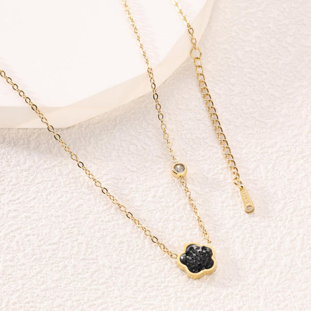 Five-leaf Flower Women's Titanium Steel Diamond Necklace