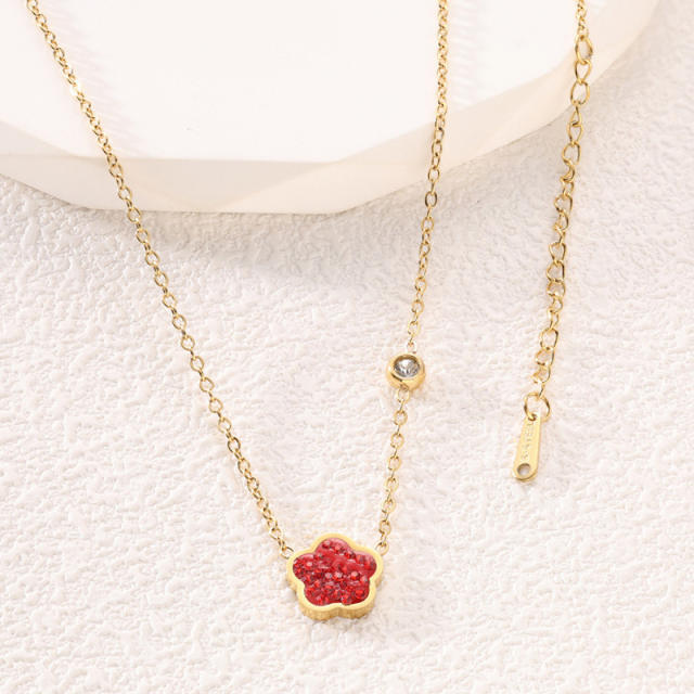 Five-leaf Flower Women's Titanium Steel Diamond Necklace