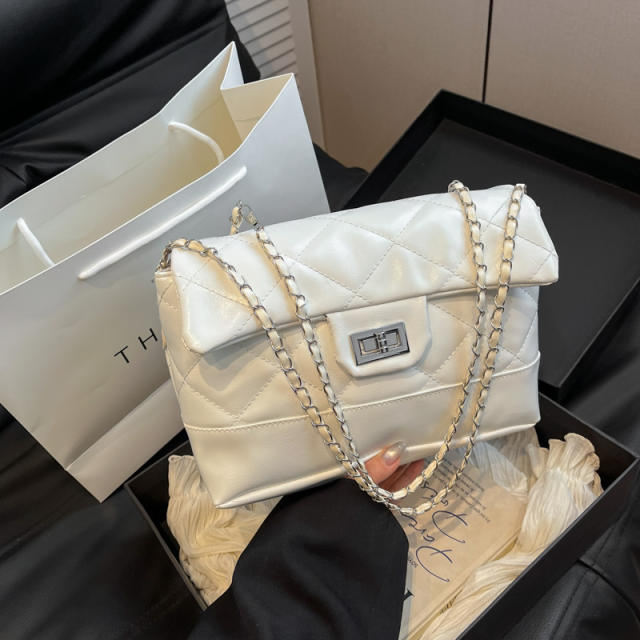 Women's 2025 New Stylish tote Bag Fashionable Embroidery Crossbody Bag quilted bag
