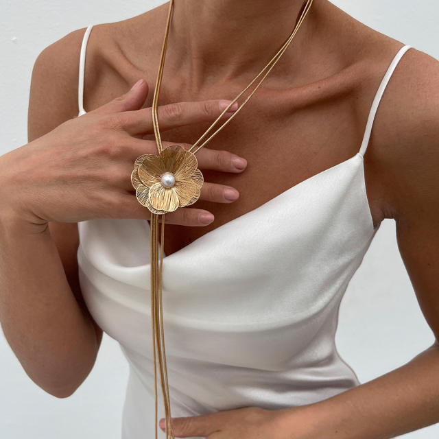 Personality stereo metal flower long necklace tassel necklace