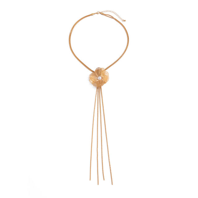 Personality stereo metal flower long necklace tassel necklace