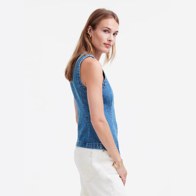 2025 Summer Sleeveless Slim-fit Denim Vest Women's Crewneck Waistcoat Vest