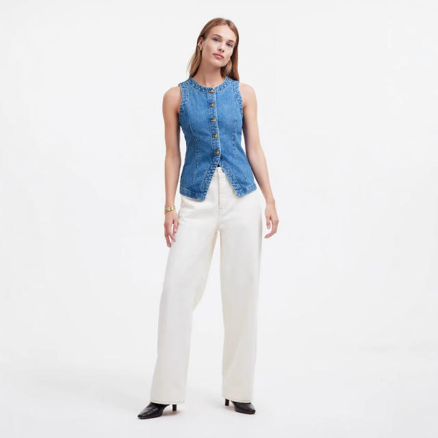 2025 Summer Sleeveless Slim-fit Denim Vest Women's Crewneck Waistcoat Vest