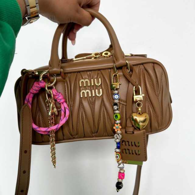 Hot selling 26 bubble letters initial letter bag buckle bag hanging ornaments bag charms