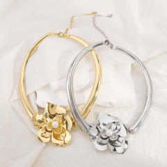 Chunky gold silver metal flower big choker necklace earrings set